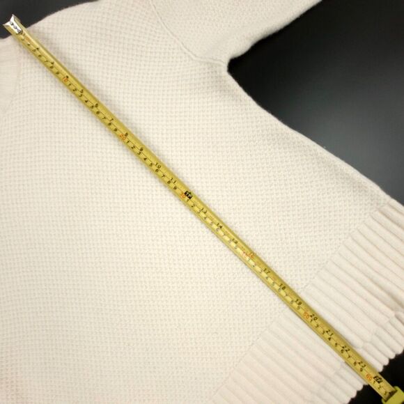 Everlane The Honeycomb Funnel Neck in Wool Cashmere Bone Minimal Quiet Luxury - Picture 4 of 9